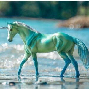 Breyer Unicorn With  Sequin Blanket